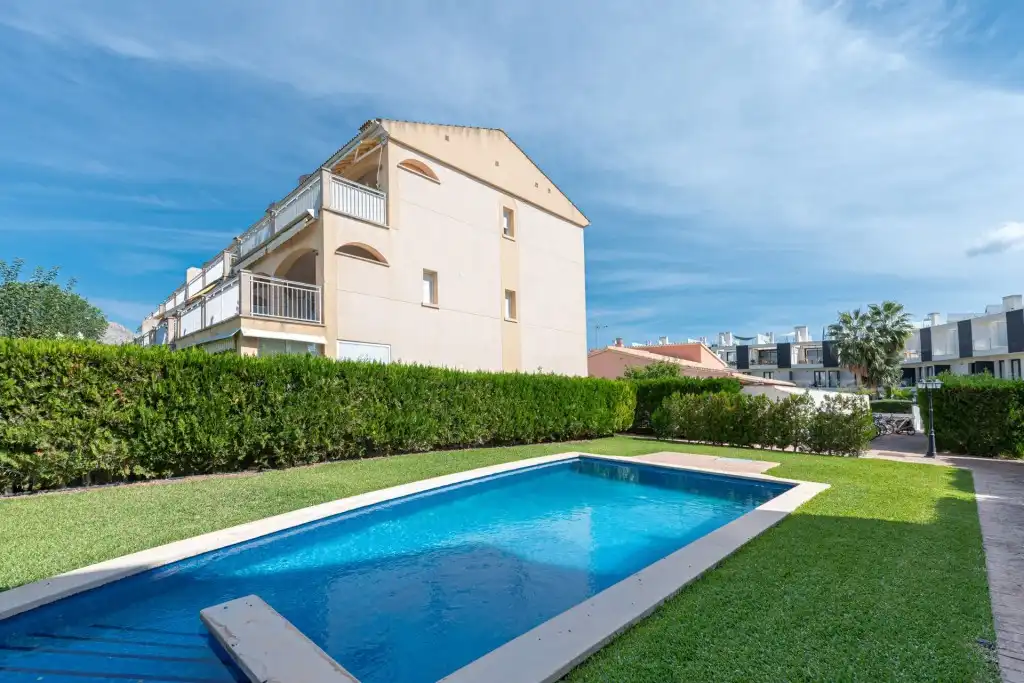 Piscina de Planta baja en venta en Pollença con Aire acondicionado, Jardín privado y Terraza