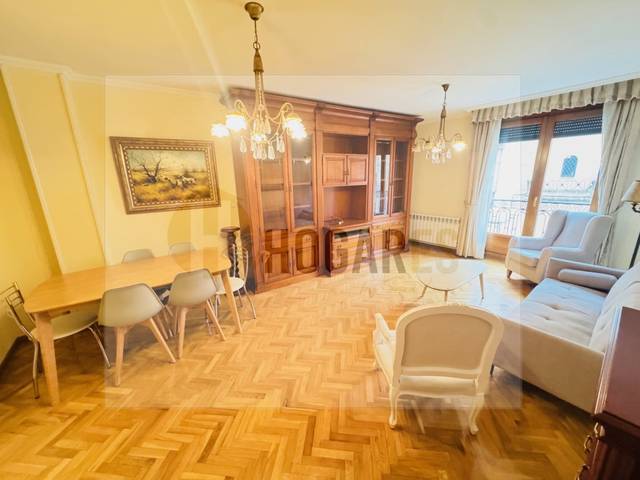 Piso en Alquiler en Calle Aguirre, 4 en Centro