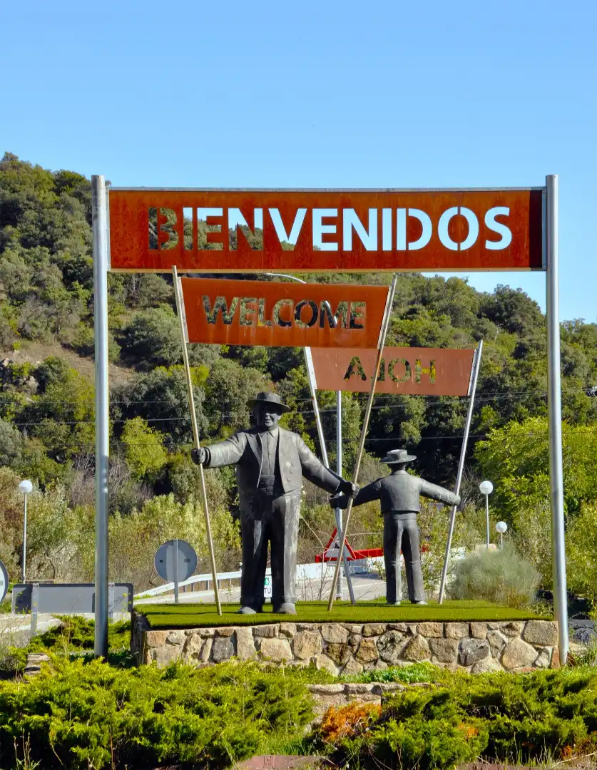 Vista exterior de Casa o xalet en venda en Guadalix de la Sierra amb Aire condicionat, Calefacció i Jardí privat