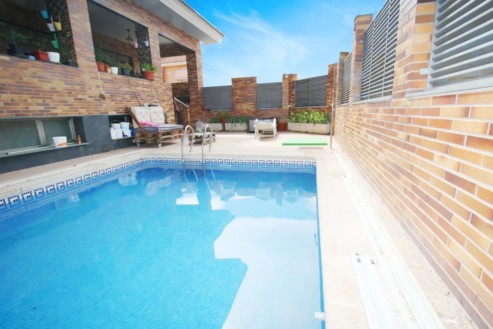 Swimming pool of Houses for sale in  Albacete Capital  with Air Conditioner, Heating and Private garden