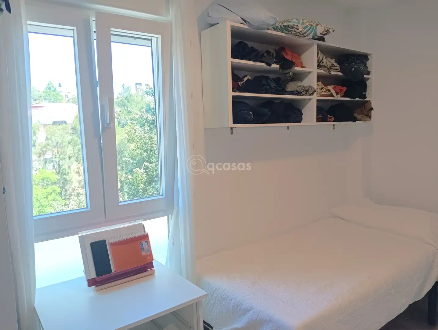 Habitación de Piso en venta en Benalmádena con Aire acondicionado, Terraza y Amueblado