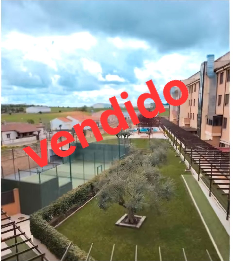 Flat for sale in Mondéjar  with Private garden, Swimming Pool and Furnished