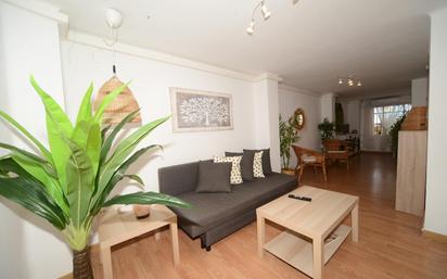 Living room of Flat to rent in  Valencia Capital  with Air Conditioner and Heating