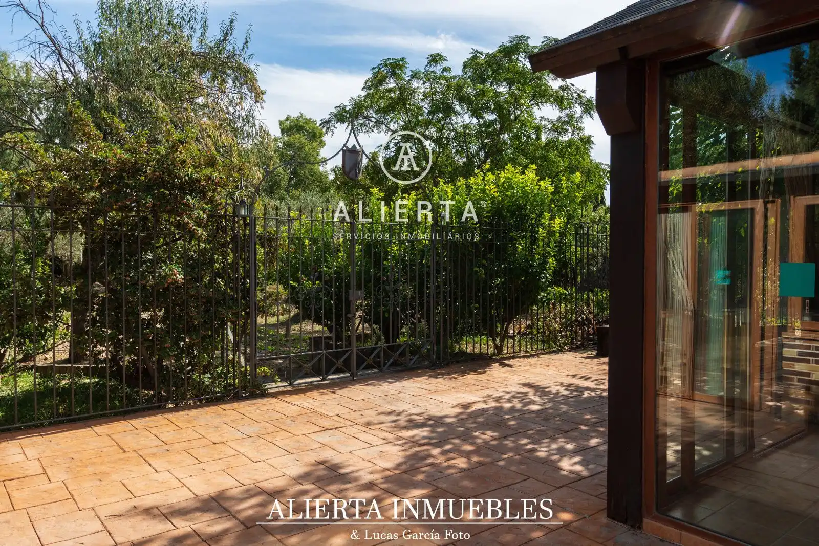 Houses for sale in Damas, San Juan de Mozarrifar