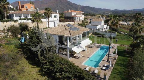 Foto 2 de Casa o chalet en venta en Guadalobón, Estepona