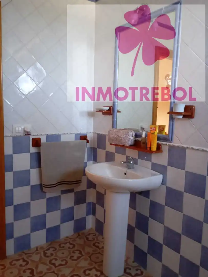 Bathroom of Houses for sale in Carrión de los Céspedes  with Air Conditioner, Heating and Private garden