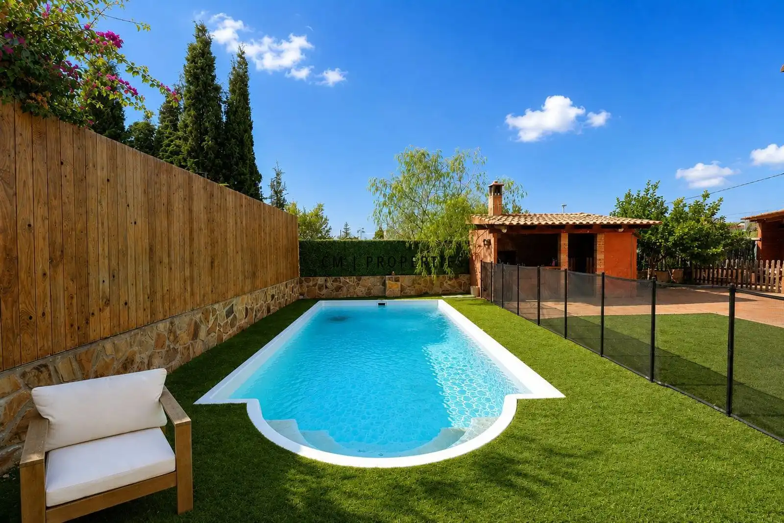 Swimming pool of Houses for sale in Moncada  with Air Conditioner, Heating and Terrace