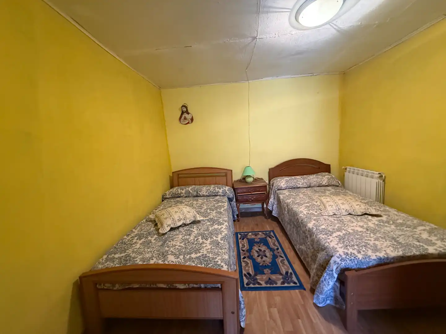Dormitori de Casa o xalet en venda en Villaturde amb Calefacció, Moblat i Forn