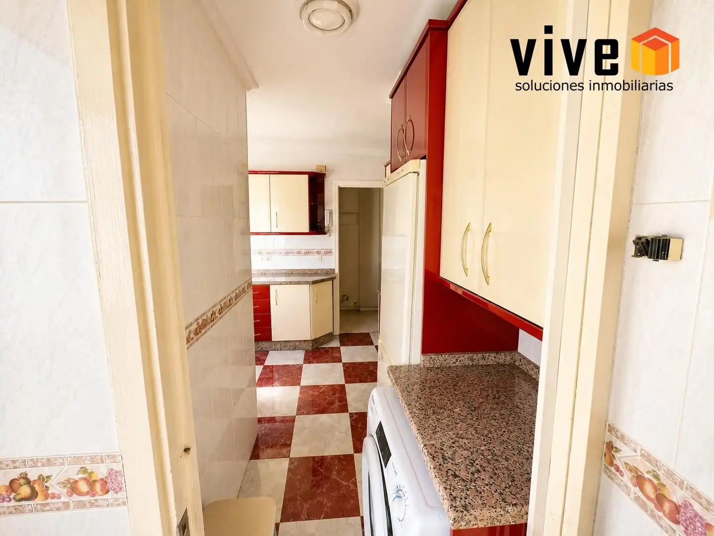 Cuina de Pis en venda en Sevilla amb Aire condicionat, Calefacció i Terrassa