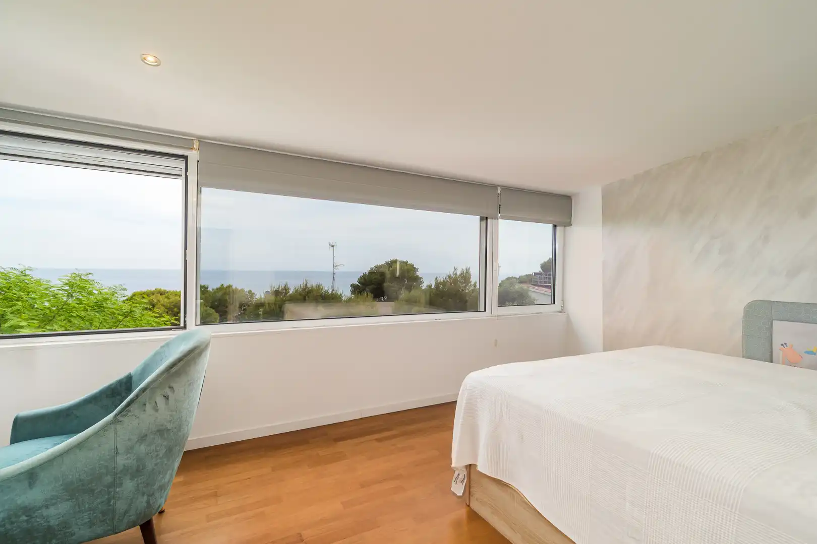 Habitación de Casa adosada en venta en Castelldefels con Aire acondicionado, Calefacción y Parquet