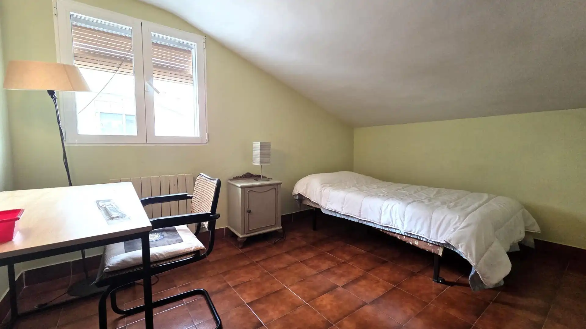 Habitación de Piso en venta en Ávila con Calefacción y Amueblado