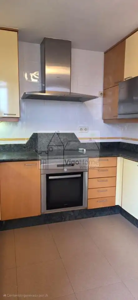Kitchen of Duplexes for rent in Vigo   with Heating, Parquet flooring and Terrace