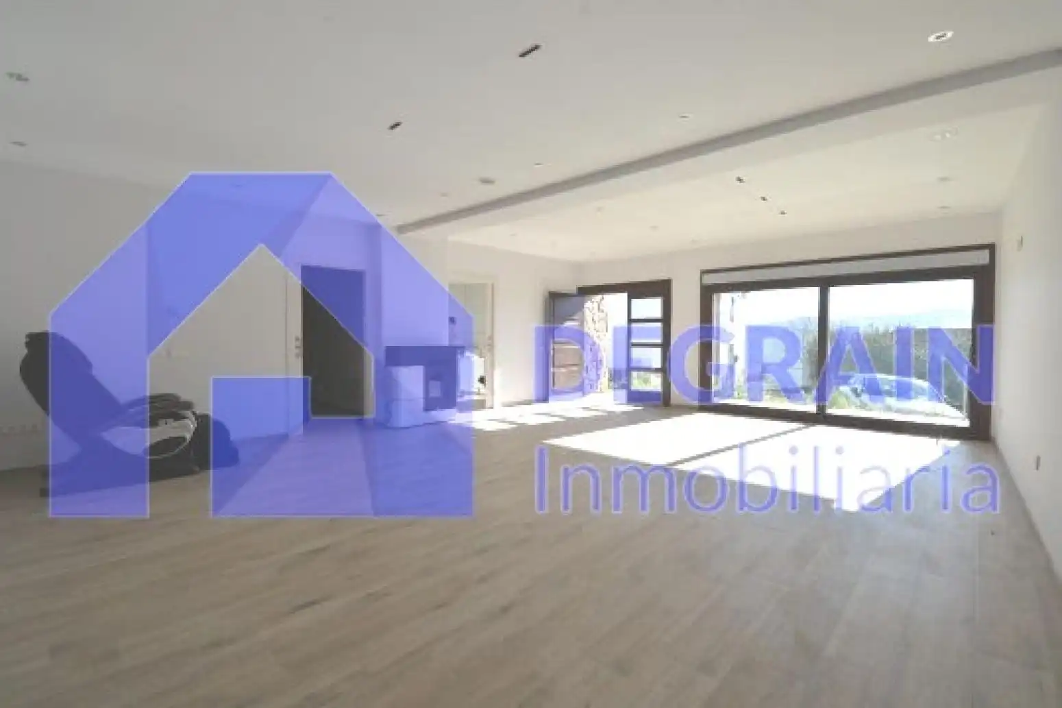 Sala d'estar de Casa o xalet en venda en Oviedo  amb Terrassa
