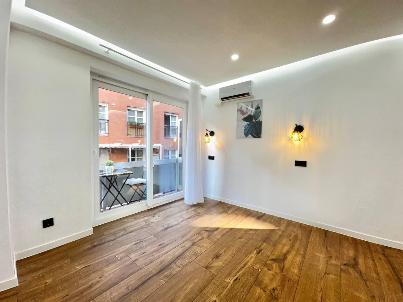 Habitación de Estudio en venta en  Madrid Capital con Aire acondicionado y Balcón