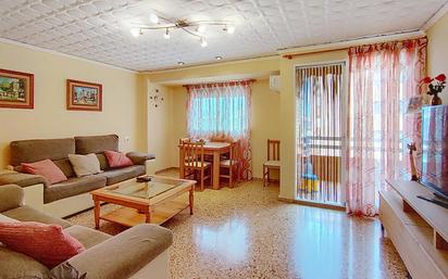 Sala d'estar de Pis en venda en Sagunto / Sagunt amb Aire condicionat i Balcó