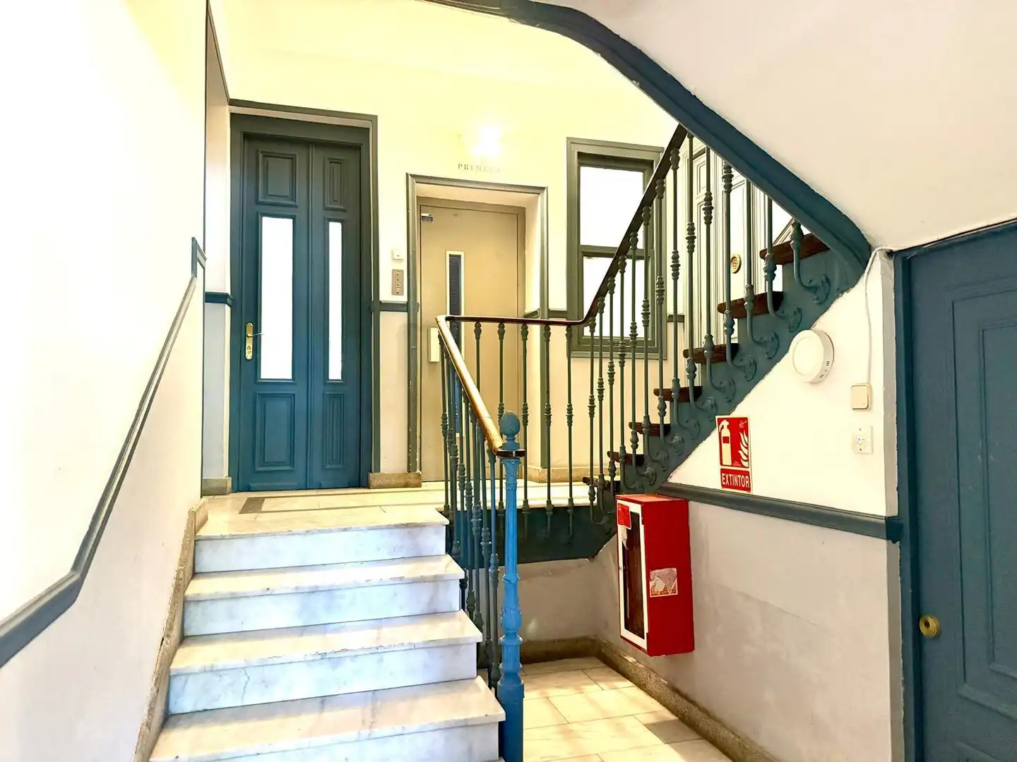 Duplexes for sale in Madrid  with Air Conditioner, Heating and Storage room