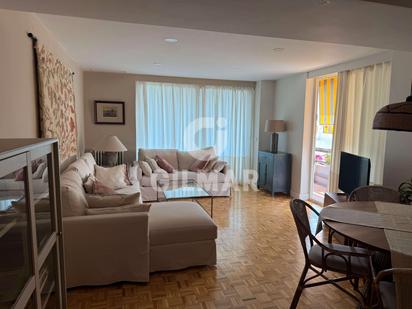 Sala d'estar de Pis de lloguer en  Sevilla Capital amb Aire condicionat, Calefacció i Parquet