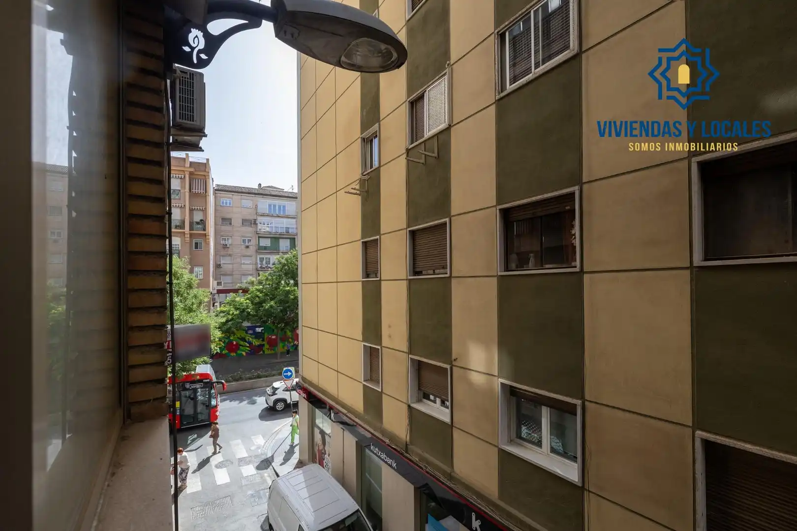 Vista exterior de Pis en venda en Granada amb Aire condicionat, Calefacció i Balcó