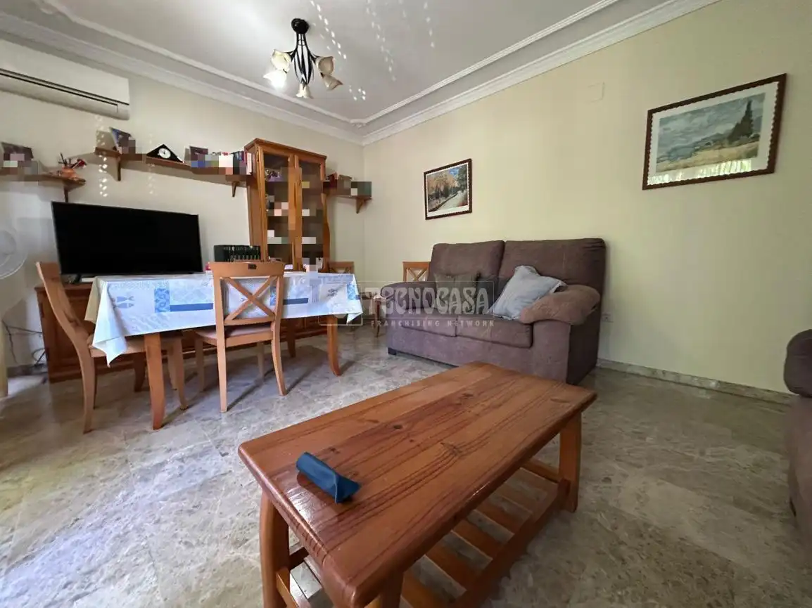 Sala de estar de Piso en venta en Córdoba con Aire acondicionado, Trastero y Balcón