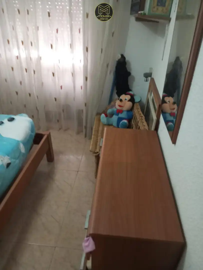 Dormitori de Casa o xalet en venda en Jaén amb Terrassa, Traster i Balcó