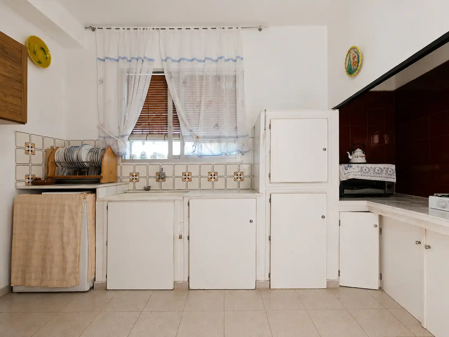 Cuina de Casa o xalet en venda en Oliva amb Jardí privat, Piscina i Moblat
