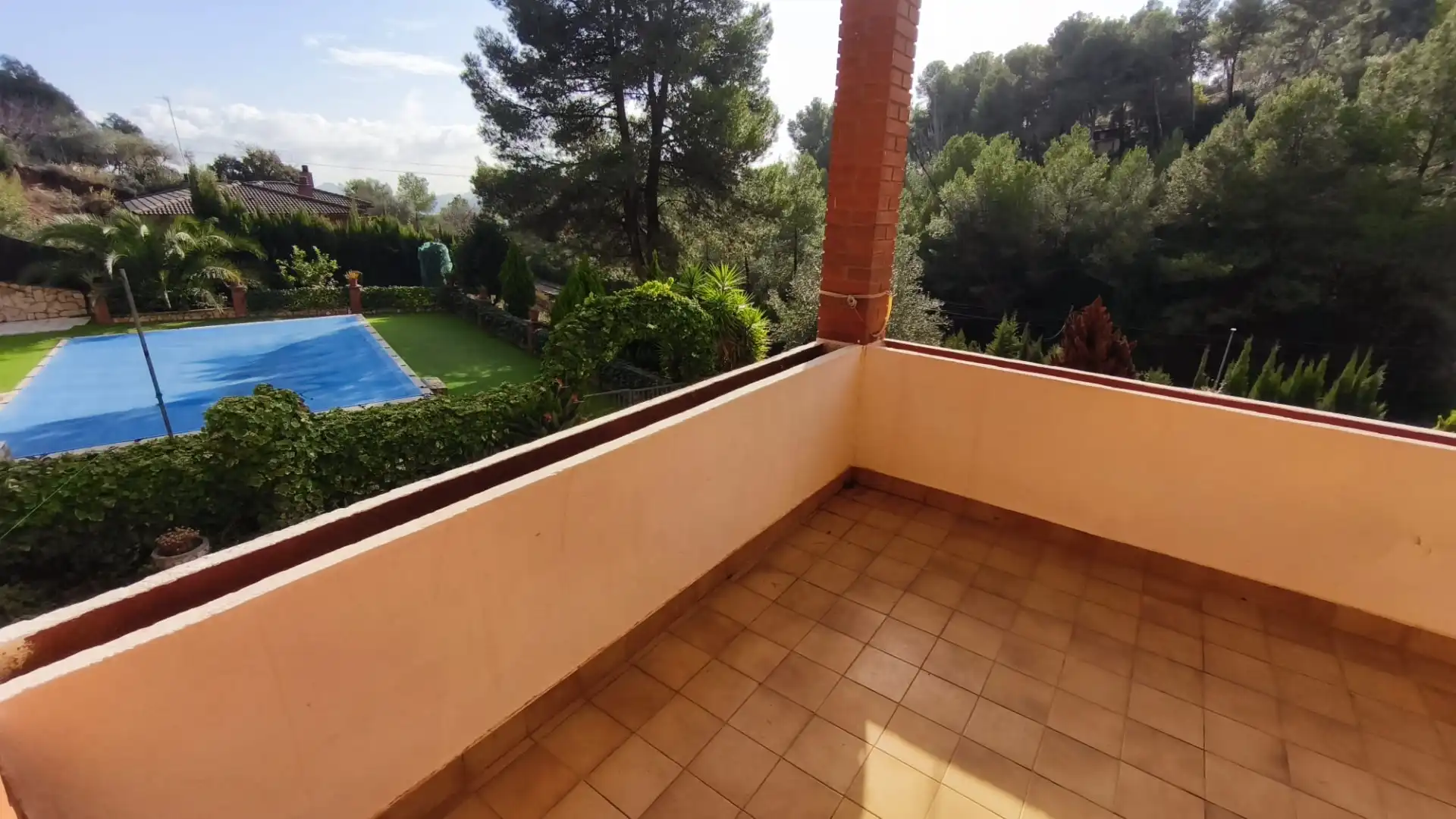 Terrassa de Casa o xalet en venda en Cervelló amb Jardí privat, Terrassa i Piscina
