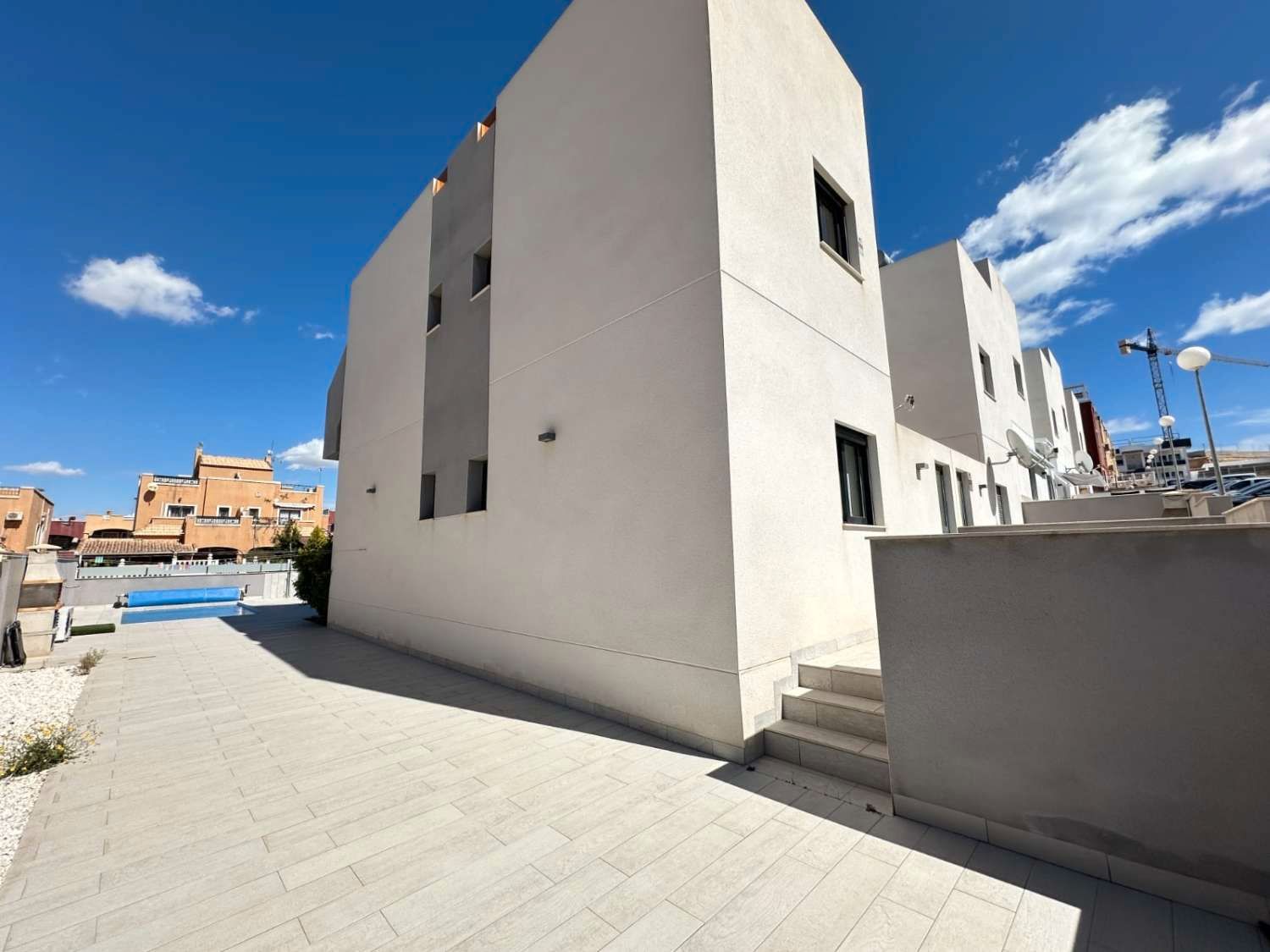 Vista exterior de Apartament en venda en Orihuela amb Aire condicionat, Calefacció i Terrassa