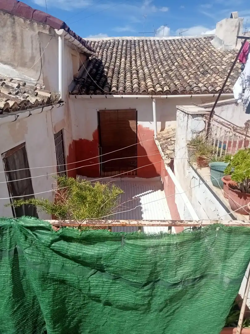 Vista exterior de Casa adosada en venda en Monóvar  / Monòver amb Jardí privat, Terrassa i Balcó