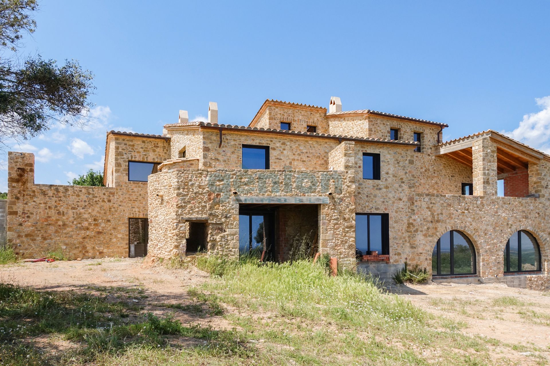 Exterior view of Country house for sale in Lladó  with Private garden and Terrace