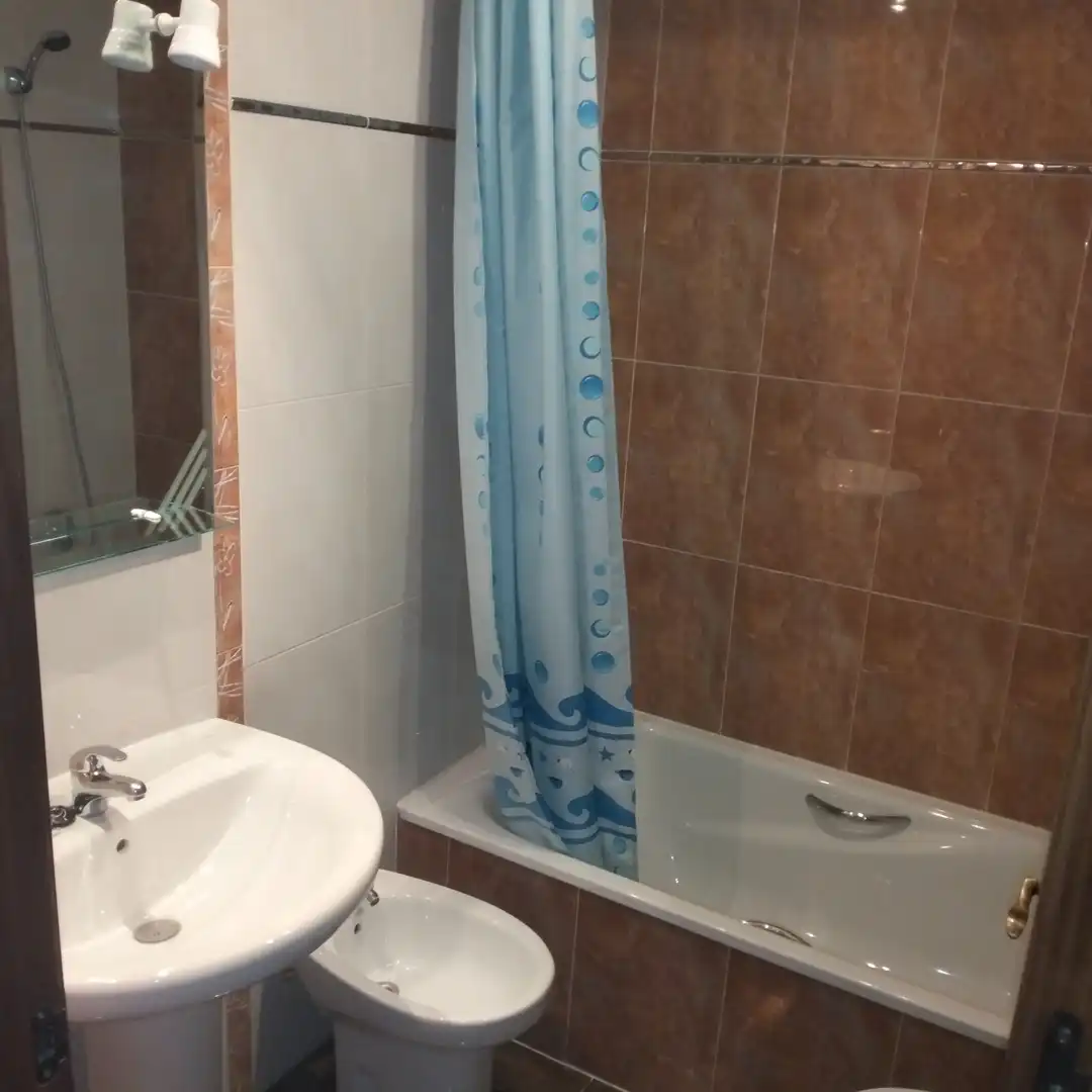 Badezimmer von Wohnung zum Verkauf in El Bonillo mit Heizung, Möbliert und Ofen