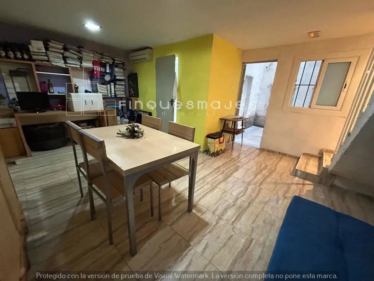Local en venta en L'Hospitalet de Llobregat con Aire acondicionado