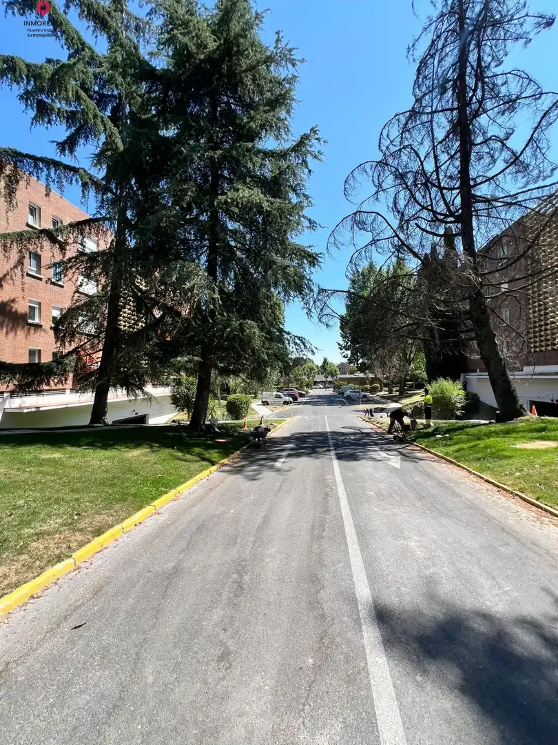 Exterior view of Flat for rent in Pozuelo de Alarcón  with Air Conditioner, Heating and Private garden