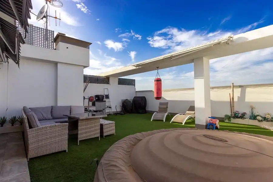 Terrace of Attic for sale in Elche / Elx  with Air Conditioner, Heating and Private garden