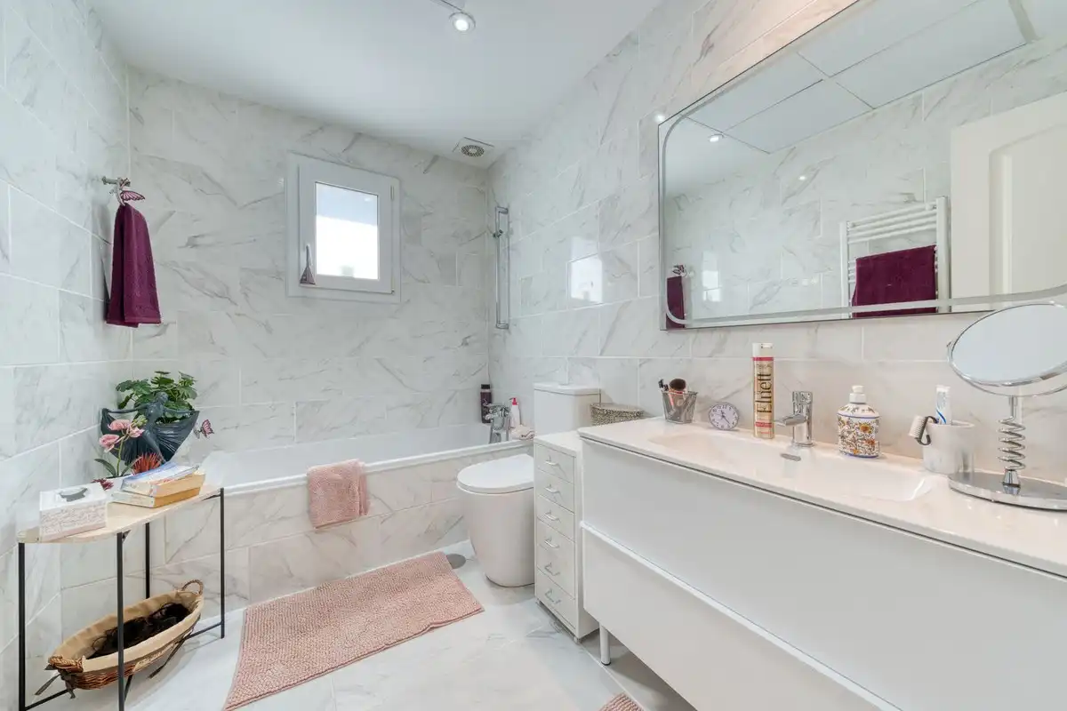 Baño de Casa o chalet en venta en Mijas con Aire acondicionado, Jardín privado y Terraza