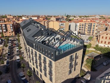 Pis amb piscina en venda a Carabanchel
