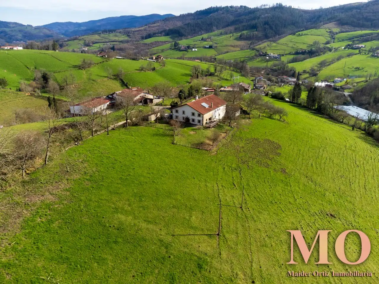 Country house zum Verkauf in Bergara mit Heizung, Privatgarten und Terrasse