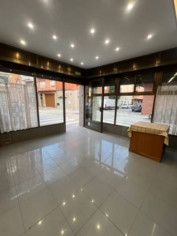 Local comercial en Venta en Calle COLOMERES LES en Passeig Maragall