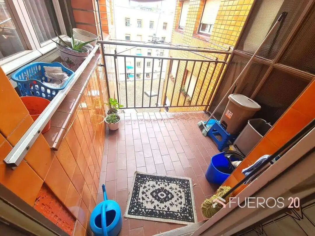 Terraza de Piso en venta en Barakaldo  con Calefacción, Terraza y Trastero