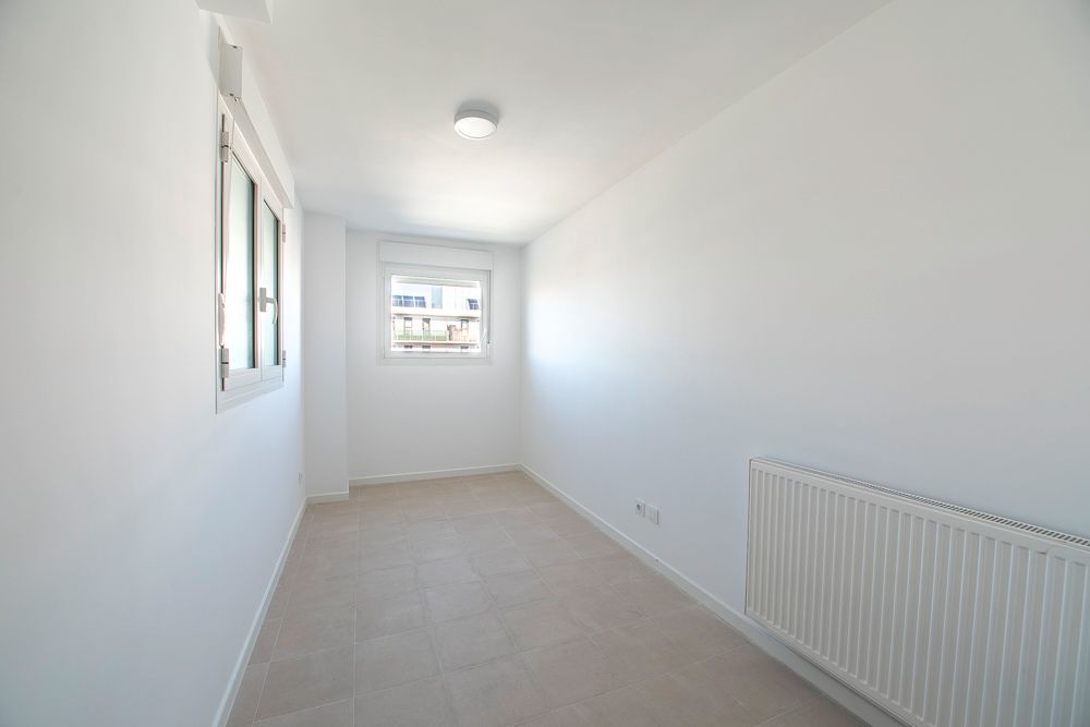 Bedroom of Flat for sale in Tres Cantos  with Storage room