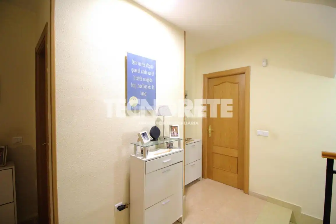 Casa adosada en venta en Calle Zurbarán, Las Ventas de Retamosa