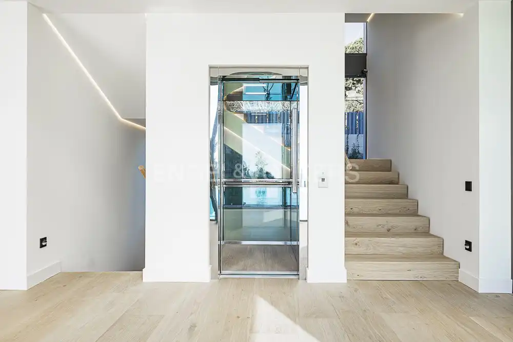 Casa o chalet en venta en Barcelona con Aire acondicionado, Calefacción y Jardín privado
