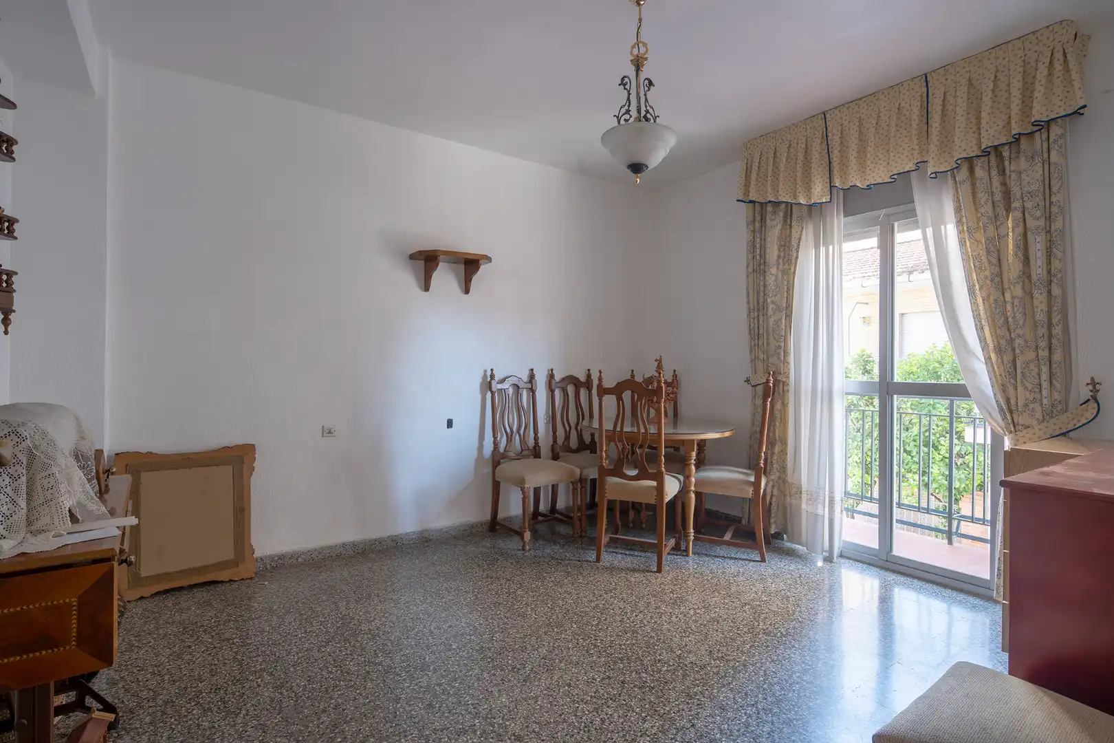 Comedor de Casa adosada en venta en Maracena con Aire acondicionado, Terraza y Amueblado