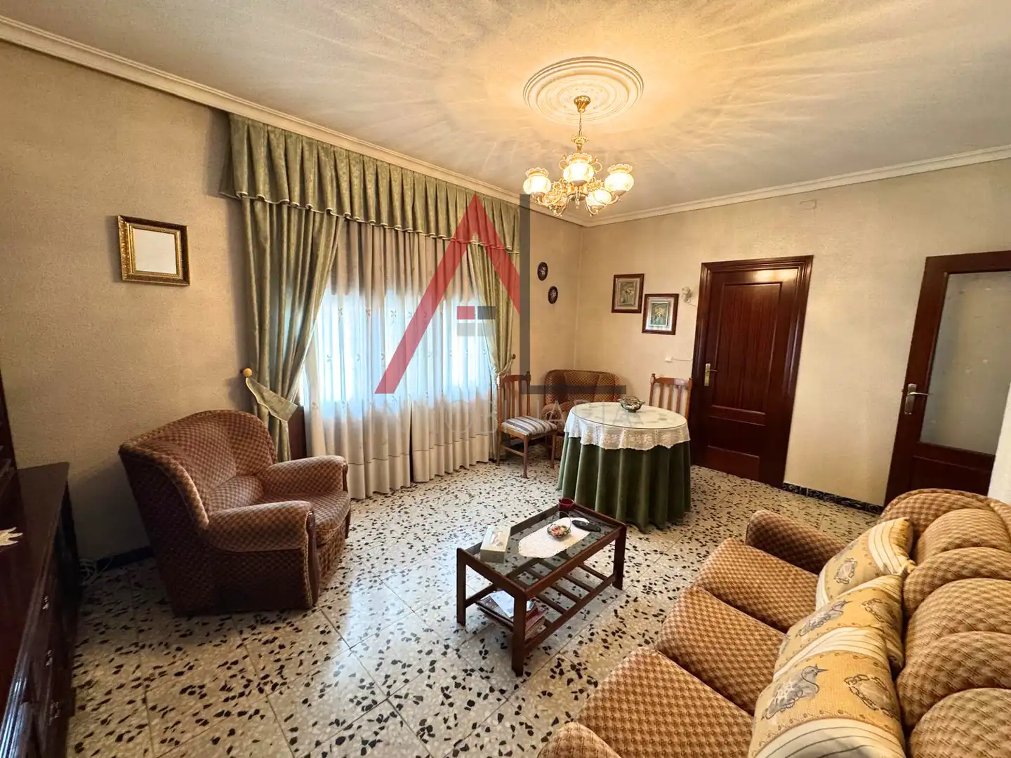 Sala de estar de Piso en venta en Nava de la Asunción con Terraza, Amueblado y Lavadora