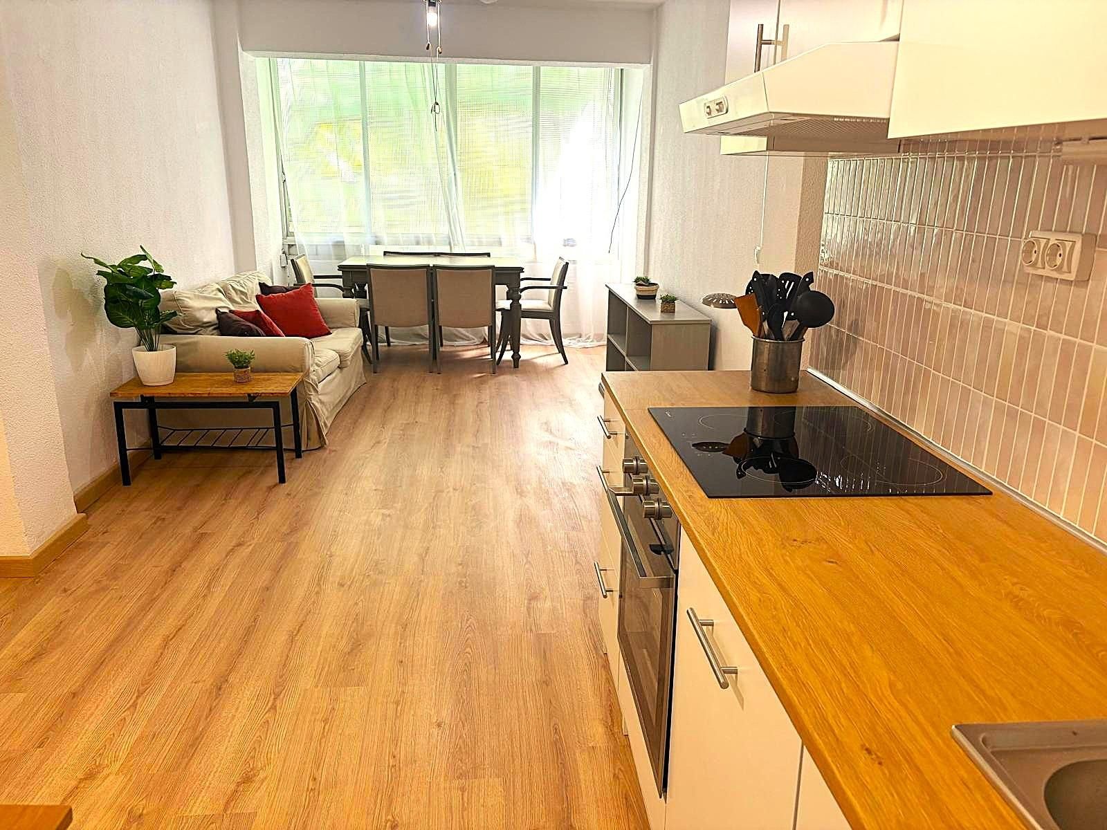 Piso de alquiler en Pla de Bon Repós, Pla - Carolinas