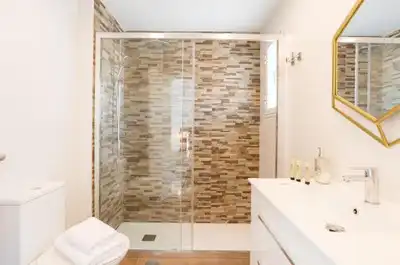 Baño de Casa adosada en venta en Benalmádena con Aire acondicionado, Calefacción y Jardín privado