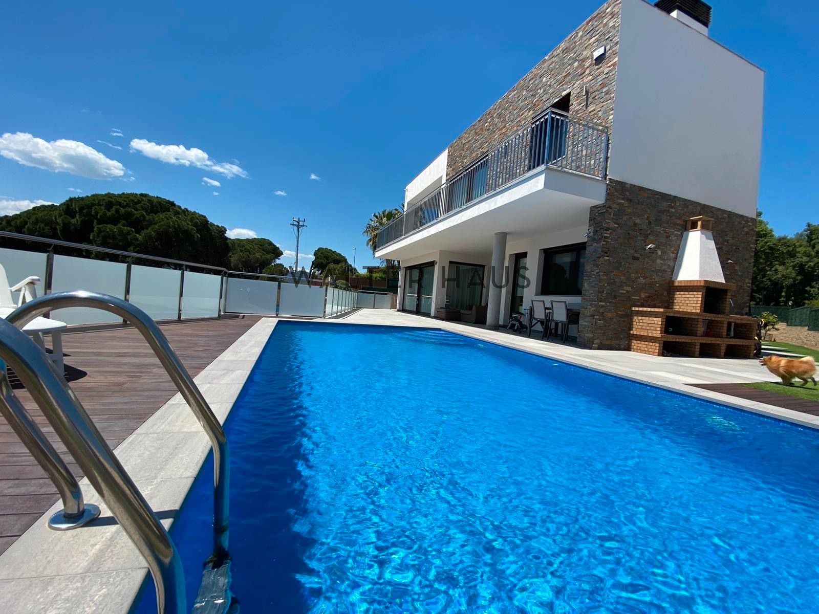 Piscina de Casa o xalet en venda en Sant Feliu de Guíxols amb Aire condicionat, Calefacció i Jardí privat