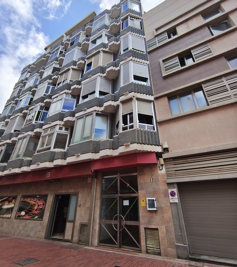 Foto 2 de Piso en venta en Calle Salvador Cuyas, 17, Santa Catalina - Canteras, Las Palmas de Gran Canaria