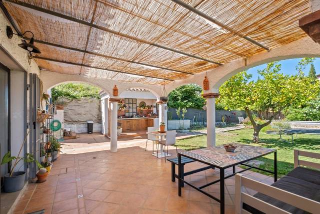 Casa-chalet en Venta en Centro