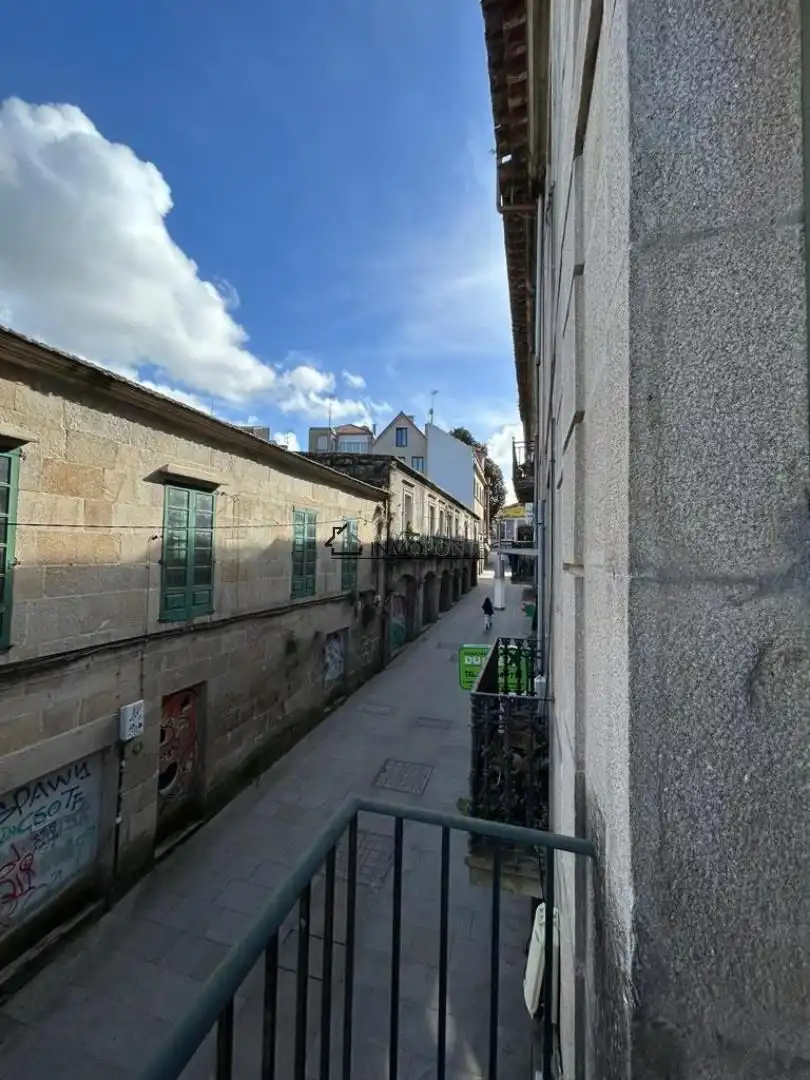 Außenansicht von Einfamilien-Reihenhaus zum Verkauf in Pontevedra Capital 