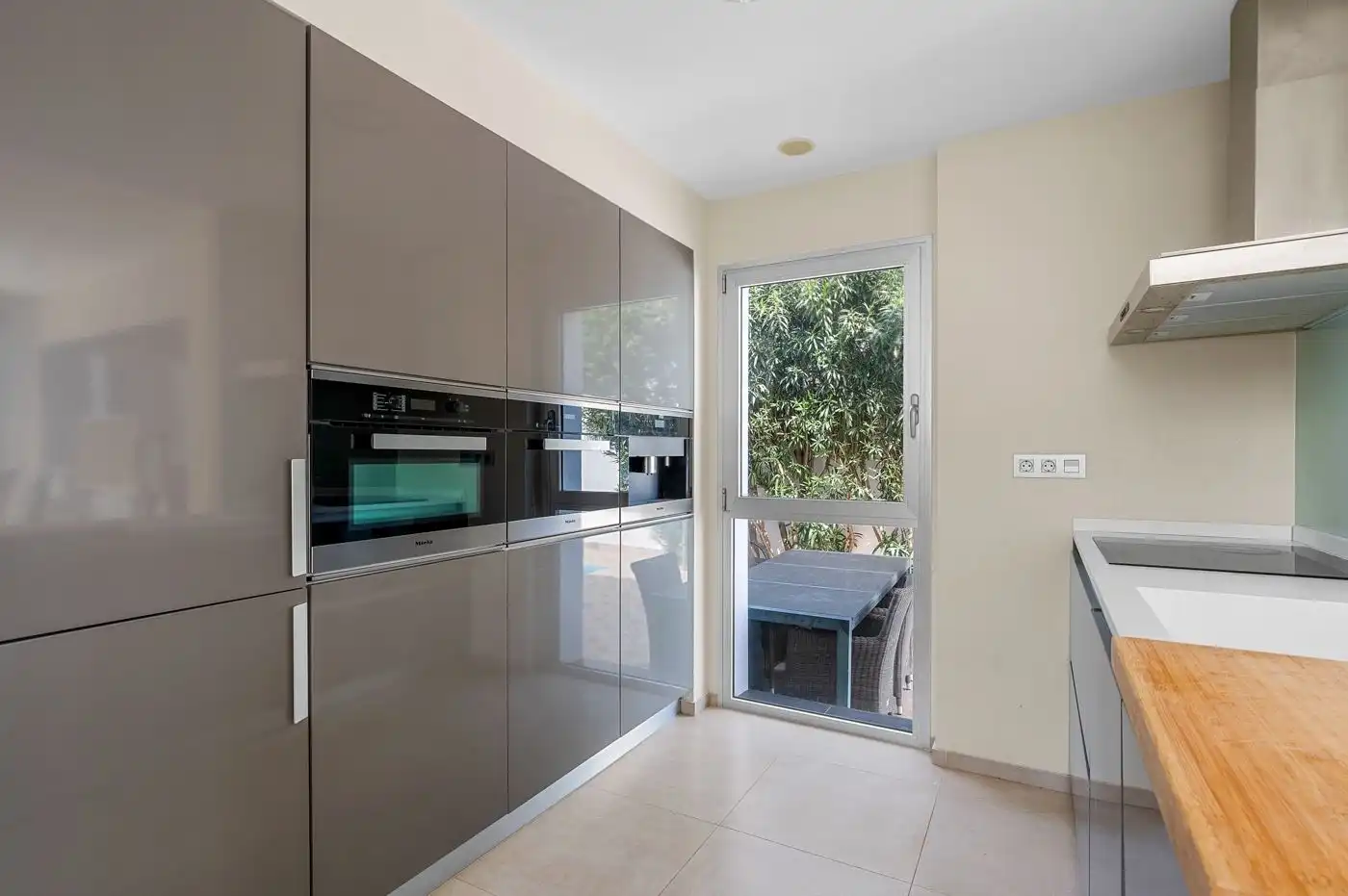 Detached house with terrace for sale in Calle Montebello, imagen 8